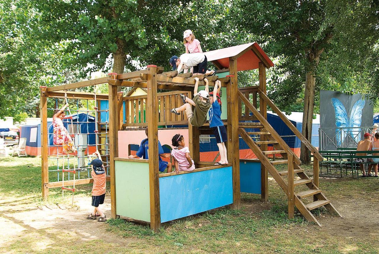 Happy Camp Mobile Homes In Butterfly Camping Village بسكييرا ديل غاردا المظهر الخارجي الصورة
